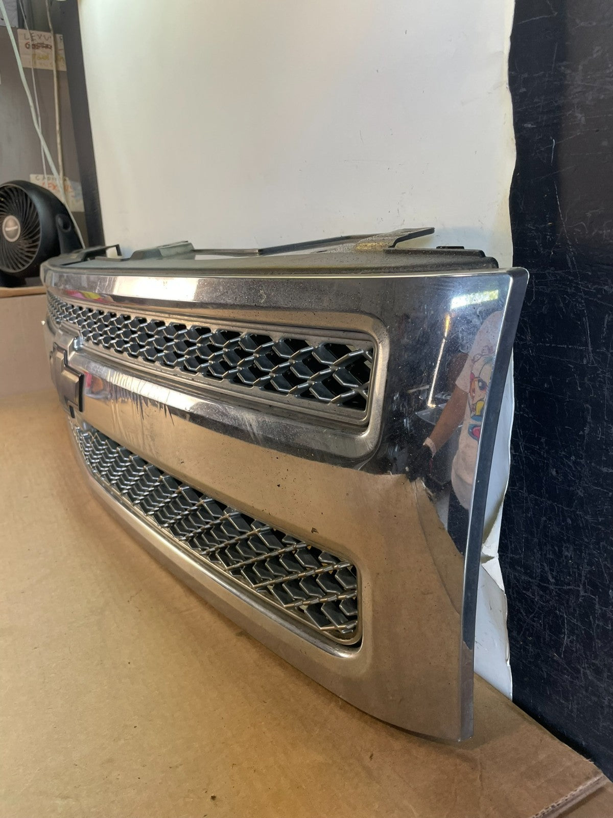 2007 to 2013 Chevrolet Silverado 1500 Front Chrome Grille Grill AF8815 DG1