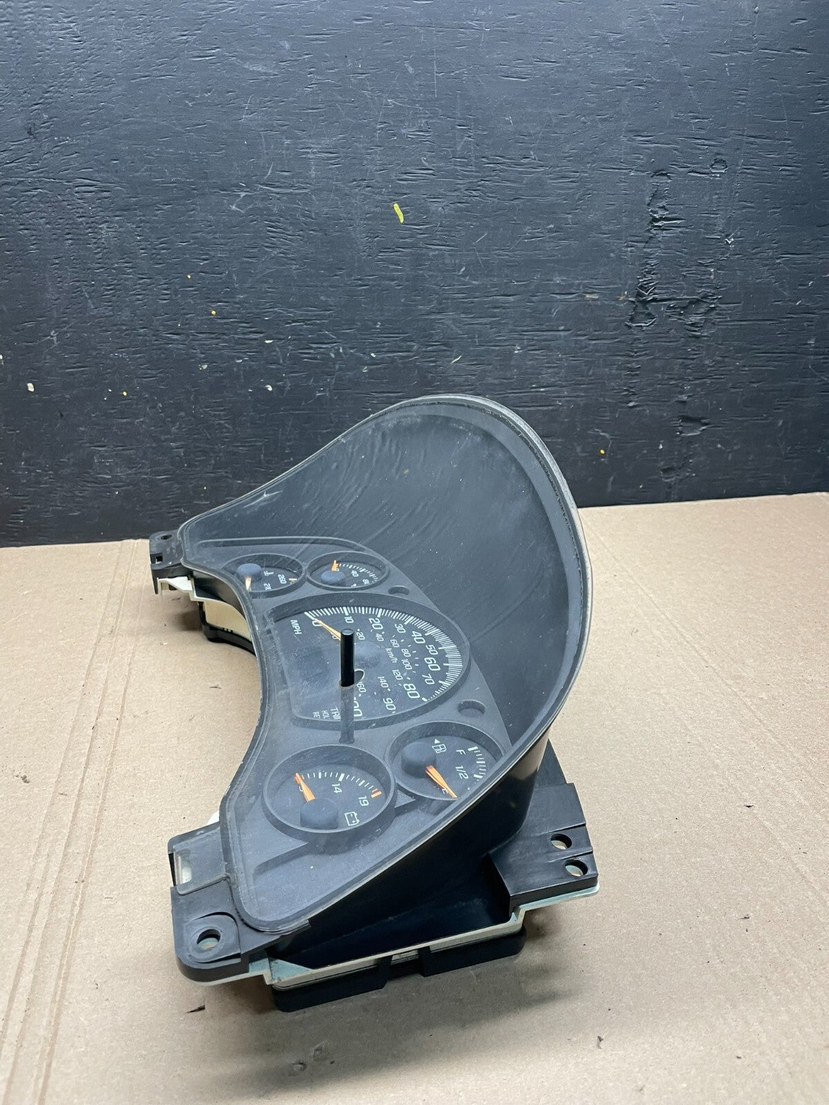 2004 to 2007 Chevrolet Express Speedometer Cluster Gauge i5591 OEM DG3