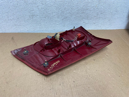 2004-2005 Toyota Sienna Right Passenger RH Side Inner Tail Light AD7920 LK5