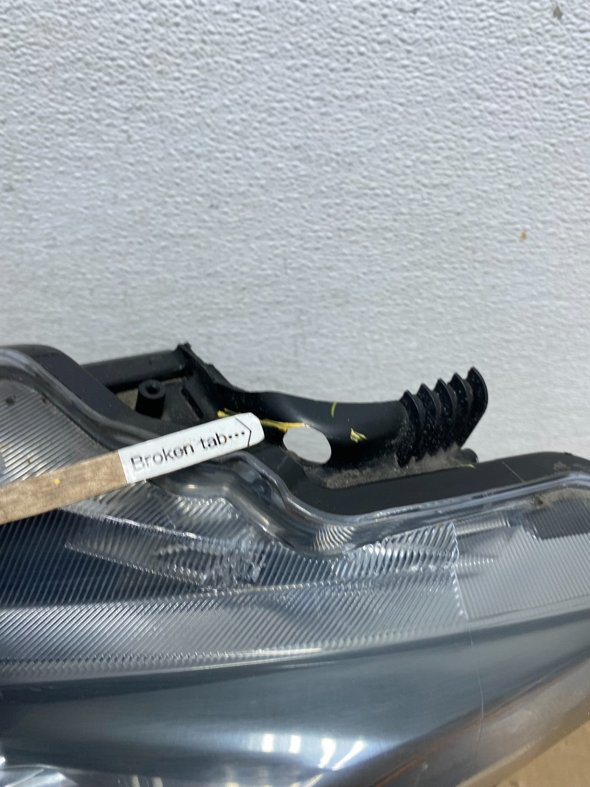 2009-2014 Nissan Maxima Headlight Left Driver Side Xenon HID OEM AC4132 DW4