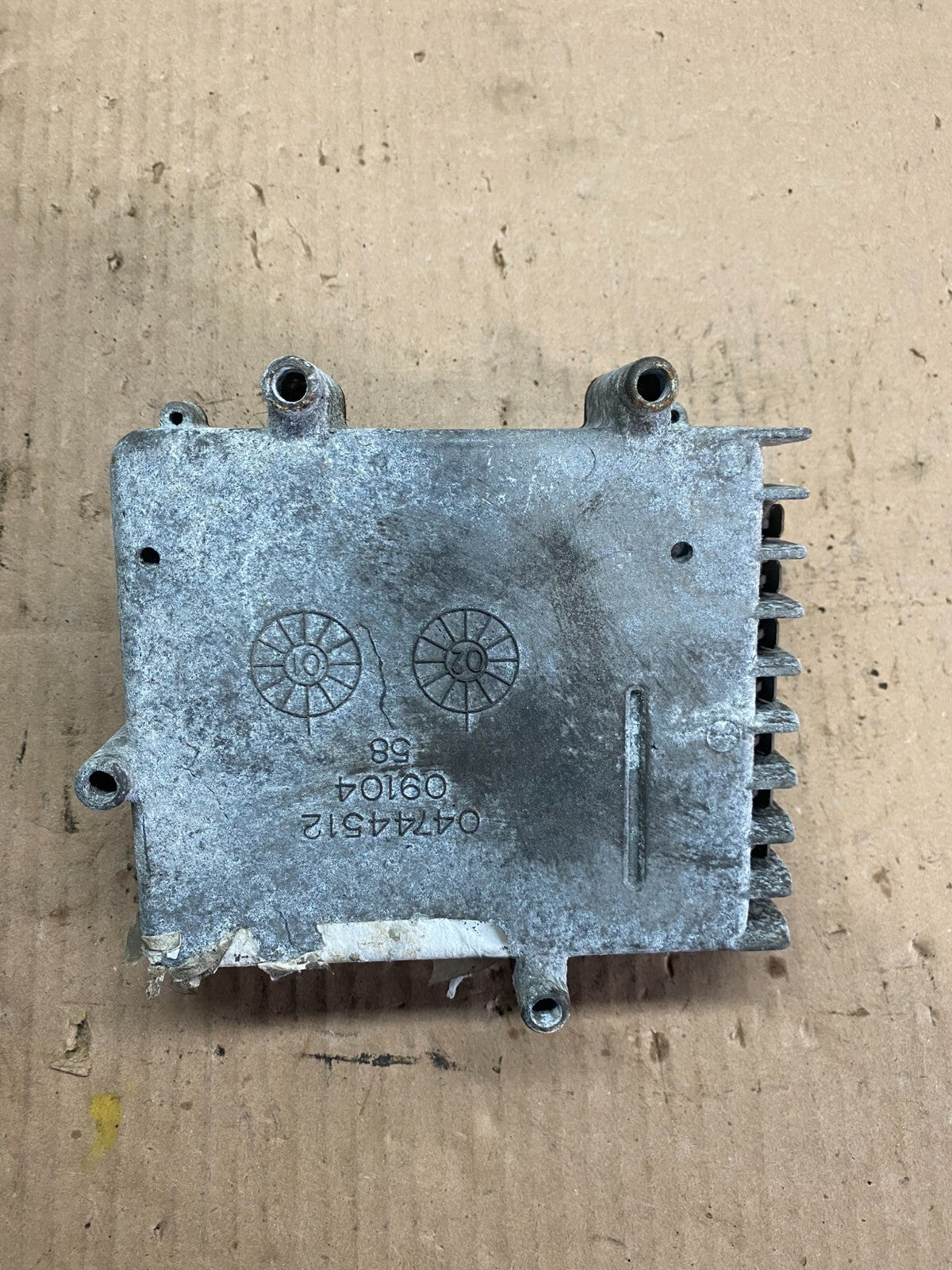 Control Module Chrysler 04744512 D04261