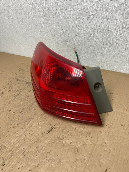 2008 to 2015 Nissan Rogue Left Driver Lh Side Tail Light OEM AC0194 LK1
