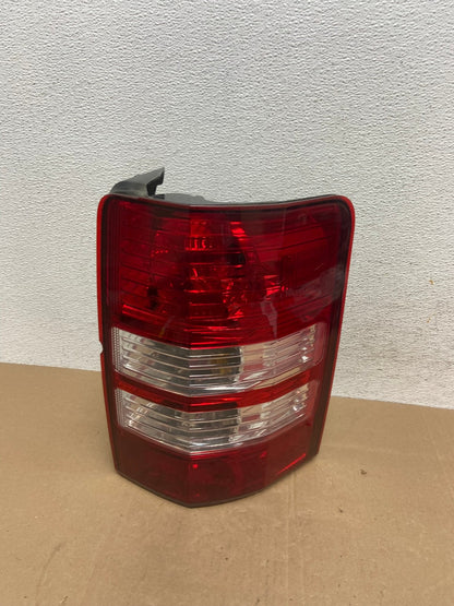 2008 to 2012 Jeep Liberty Right Passenger RH Side Tail Light AE4957 LK0