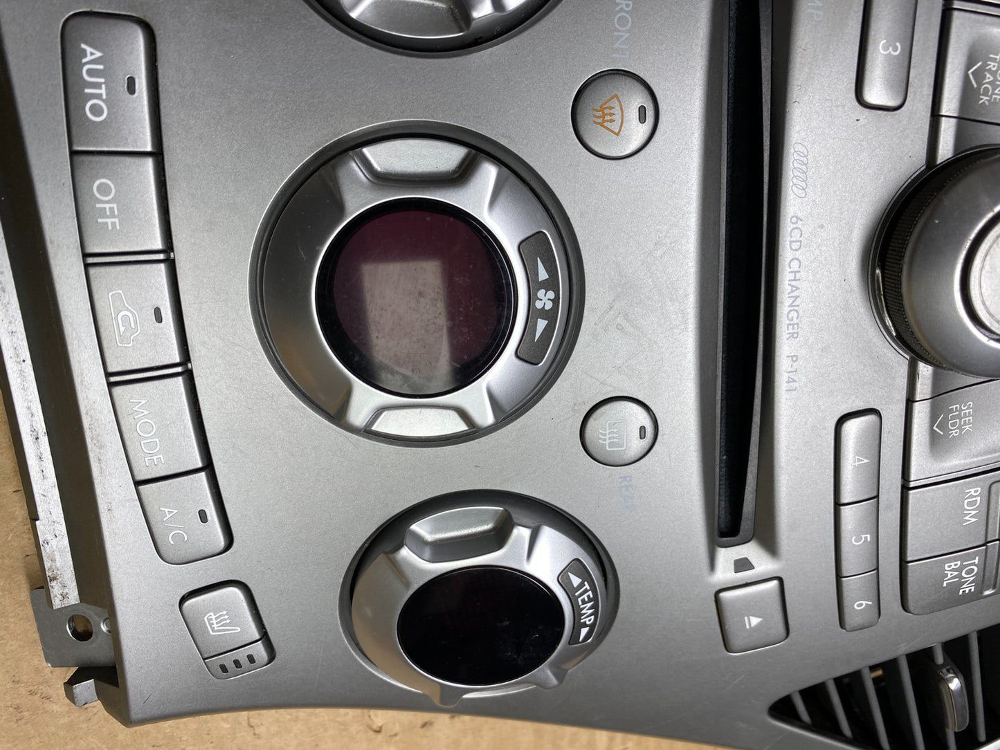 2006-2009 Subaru Tribeca Radio CD Player AC Climate Control Bezel Panel W6617 DG3