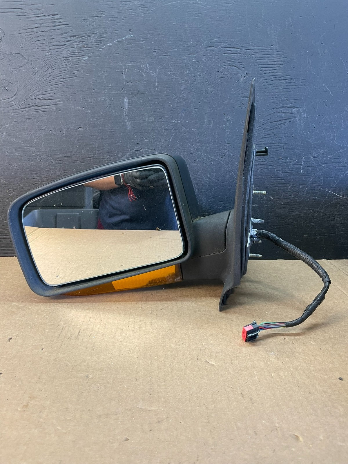 2003-2006 Ford Expedition Left Driver LH Turn View Door Mirror AD0024 DW3