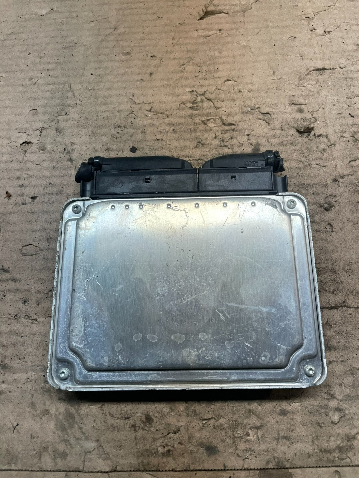 2003 to 2006 Porsche Cayenne 4.5L V8 Engine Computer ECM 022906032t G8353 PS1