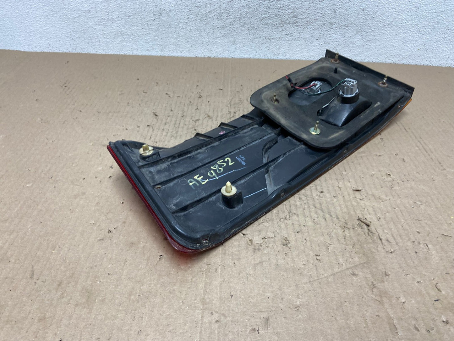 2002 2003 2004 Honda Odyssey Left Driver LH Side Tail Light Inner AE9852 LK5