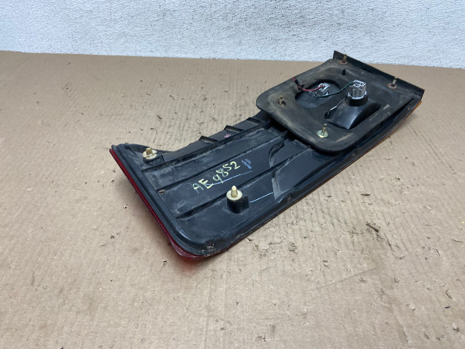 2002 2003 2004 Honda Odyssey Left Driver LH Side Tail Light Inner AE9852 LK5