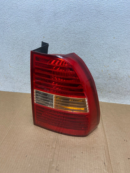 2005 to 2007 Kia Sportage Right Passenger Side RH Side Tail Light AI5706 LK0