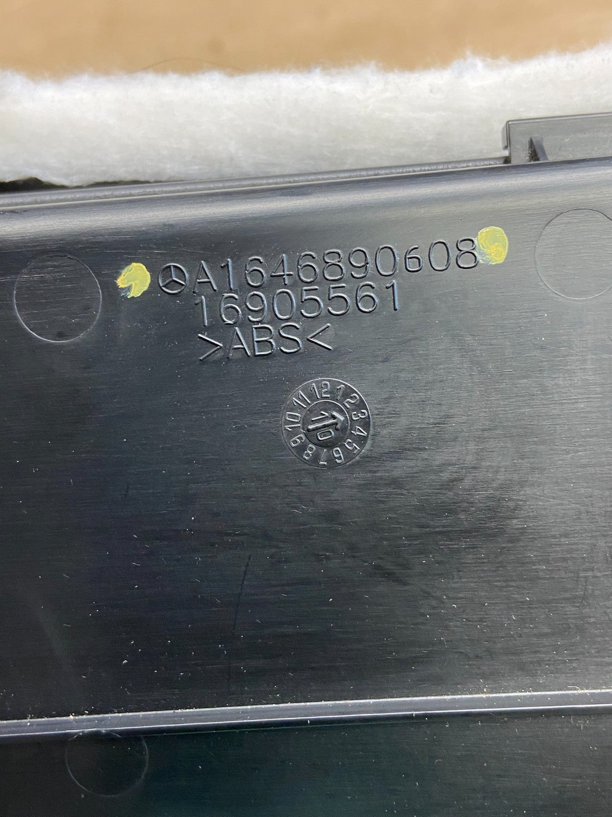 2006-2012 Mercedes ML320 GL450 Front Dashboard Glove Box Storage ah3604 DG5