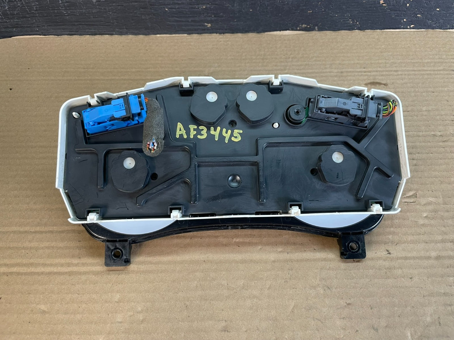 2011 to 2013 Ford Transit Connect Speedometer Gauge Cluster AF3445 DW8