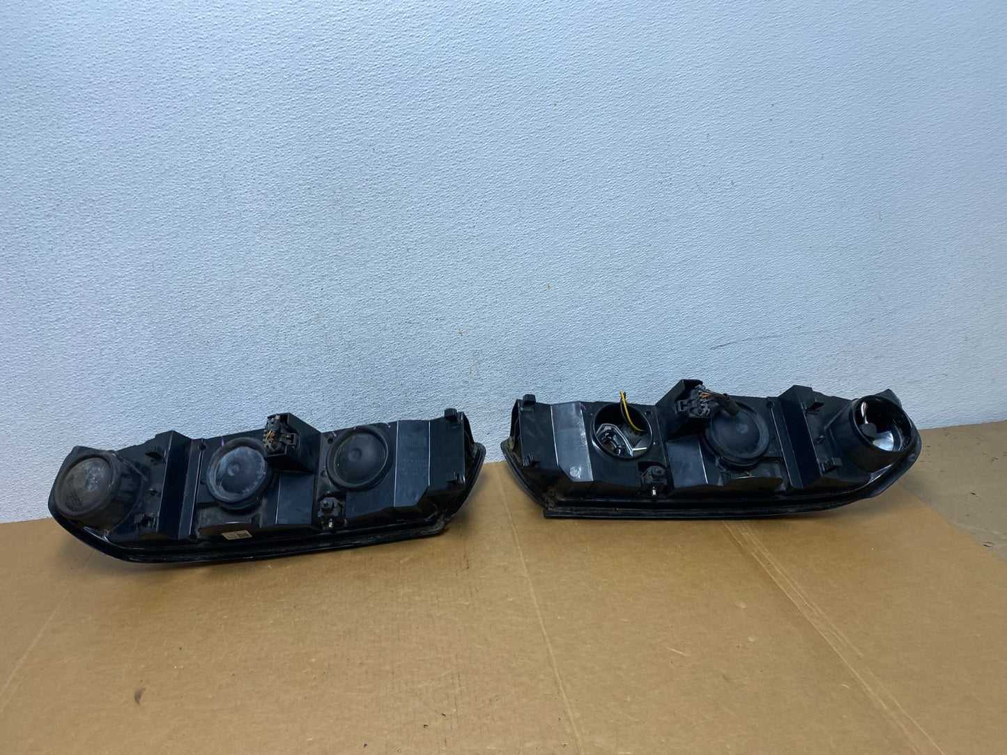 2000-2005 Chevrolet Impala Left+Right Set Headlights Halogen AD8949 DW6