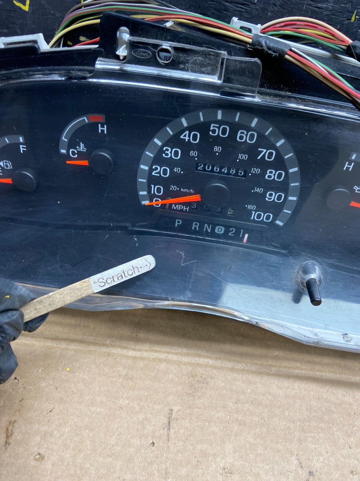 2001 - 2002 Ford Econoline E250 E350 Van Speedometer Instrument Cluster w6533 DG3