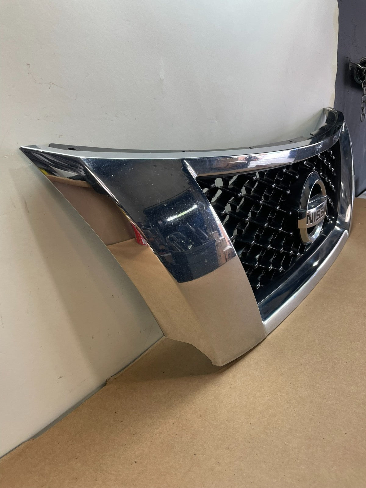 2013 - 2016 Nissan Pathfinder Front Upper Chrome Grill Grille AF8550 DG2