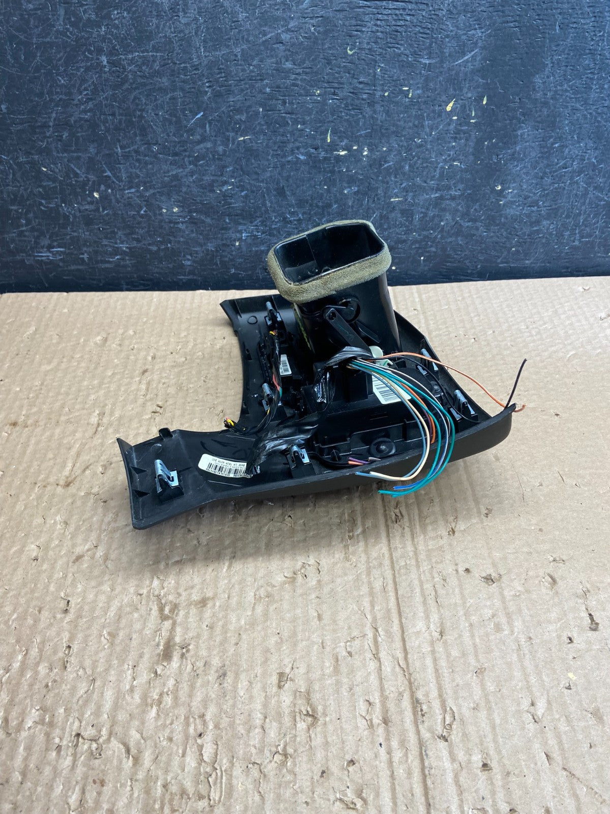 2007 to 2014 Silverado Front Left Driver Headlight Switch Air Vent AF6509 DG3
