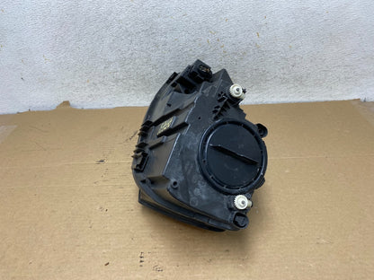 2011 to 2014 Volkswagen Jetta Right Passenger RH Headlight Halogen AH7831 DW7