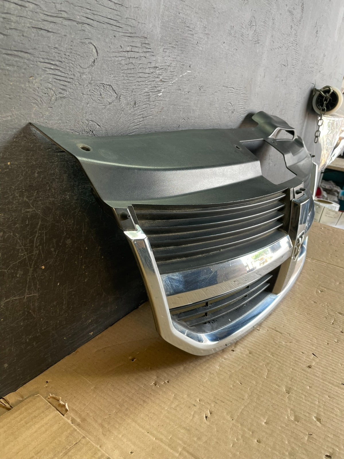 2009 to 2010 Dodge Journey Chrome Front Upper Grill Grille AE3762 DG2