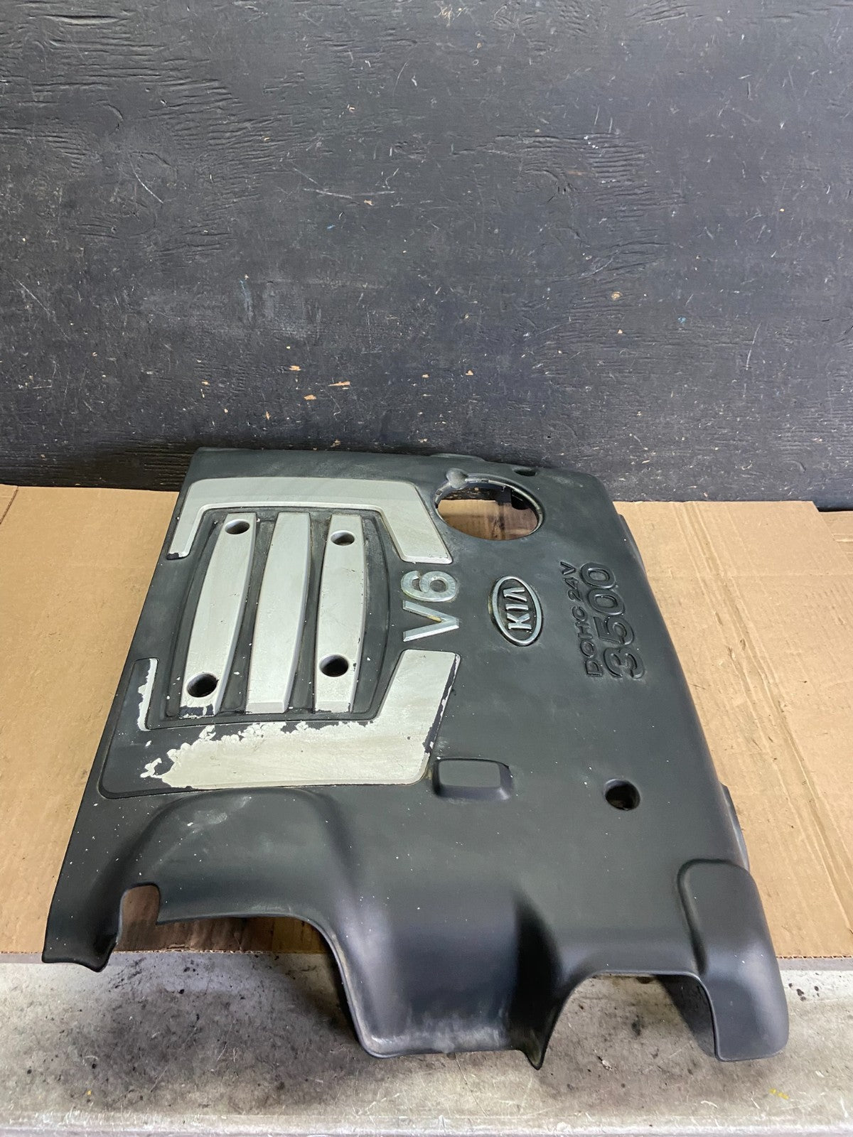 2003 to 2006 Kia Sorento 3.5L V6 Engine Motor Top Lid Cap Cover p8472 DG3