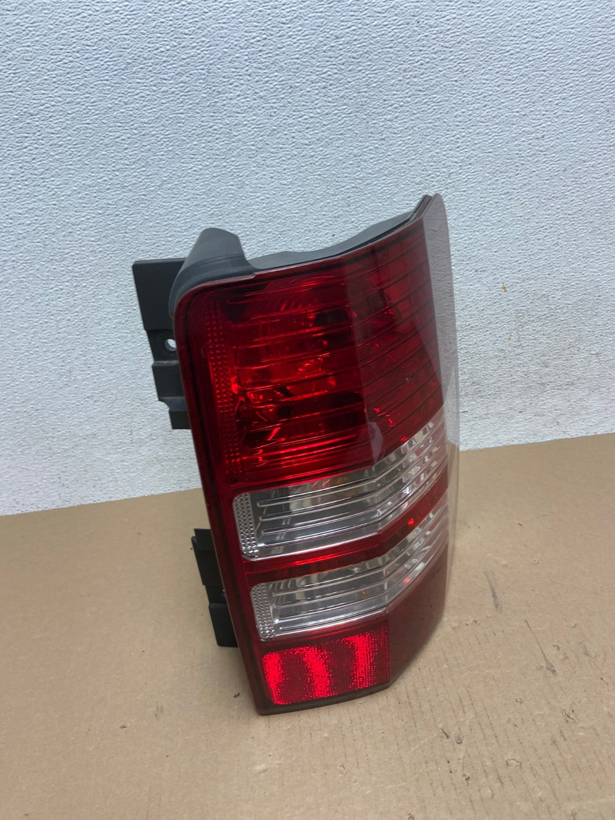 2008 to 2012 Jeep Liberty Right Passenger RH Side Tail Light AE7208 LK2