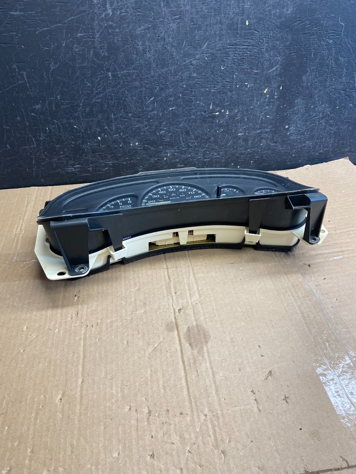 1999 to 2002 Chevrolet Silverado Sierra Cluster Gauge Speedometer ECM AF2797 DW4