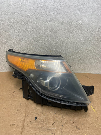 2011 to 2015 Ford Explorer Right Passenger Halogen Headlight Oem AA38100