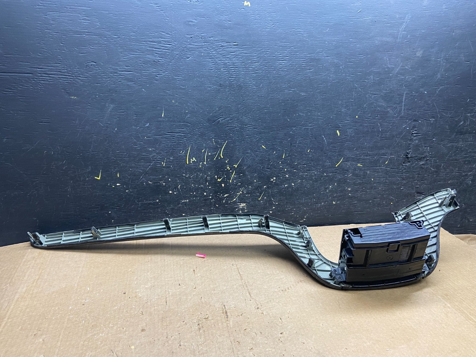2007 to 2012 Hyundai Santa Fe Center Dashboard Wood Panel Molding OEM z4251 DG6