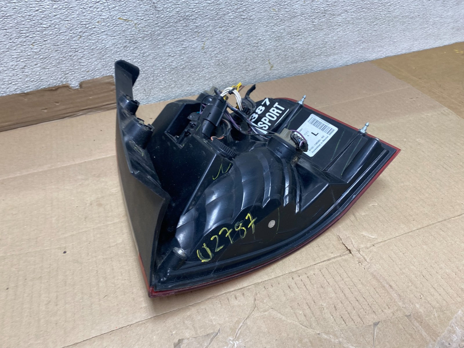2011 to 2014 Ford Edge Sport Smoked Left Driver Lh Side Tail light Oem U2787 DG5