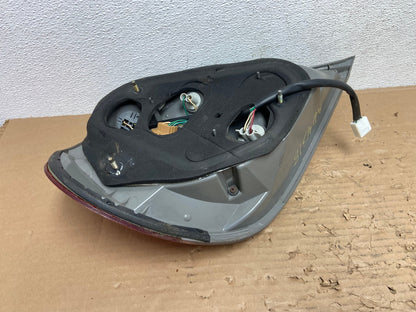 2005 to 2006 Toyota Camry Tail Light Right Passenger Side AD4318 LK5