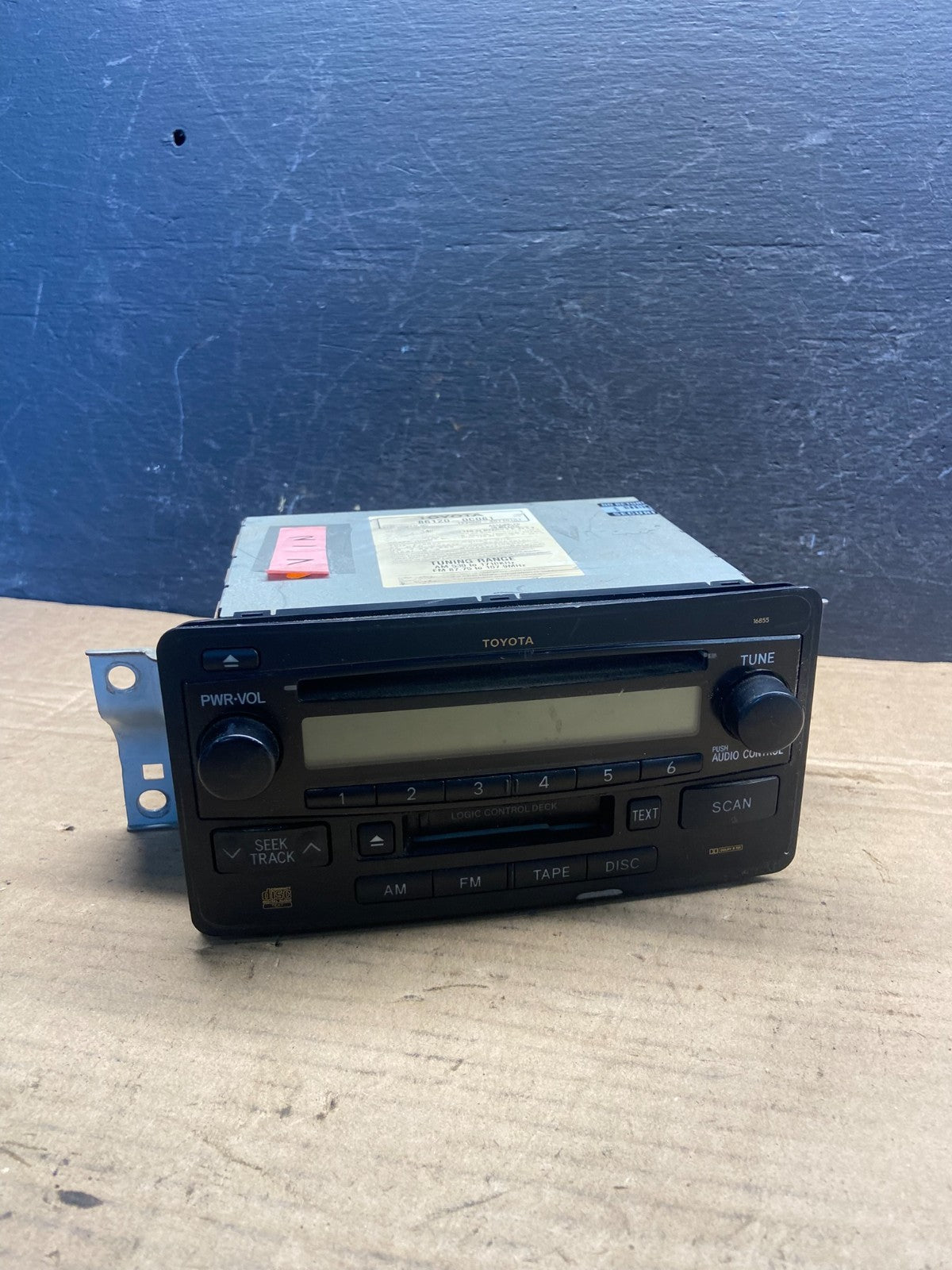 1999 to 2003 Toyota Tundra Sequoia AM/FM Radio Cassete Player AE2521 DG0