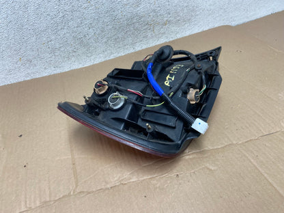 2001 - 2005 Lexus Gs300 Gs400 Gs430 Right Passenger Side Tail Light AI11535