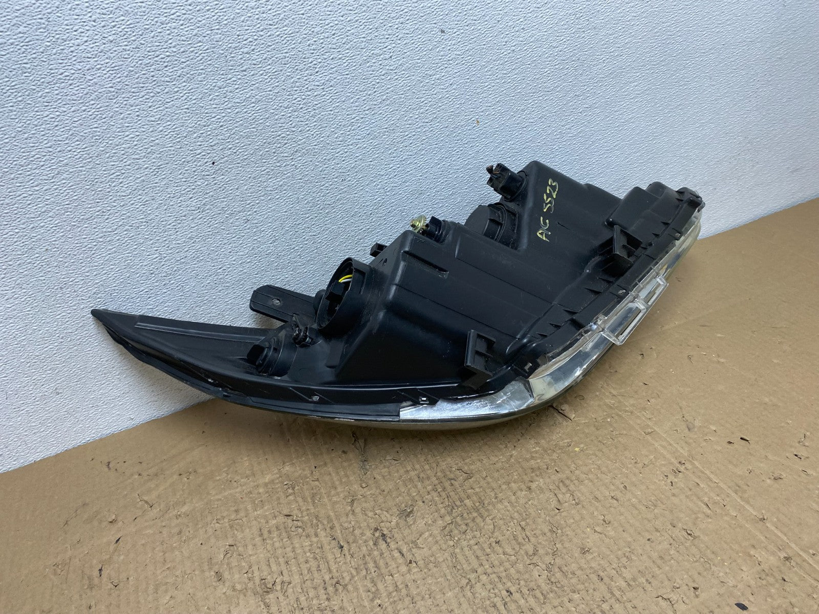 2011 - 2014 Hyundai Sonata Left Driver Lh Side Headlight Halogen AC5523 DW7