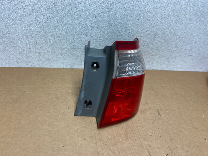 2005 2006 2007 Honda Odyssey Right Passenger RH Side Tail Light AD6157 LK2