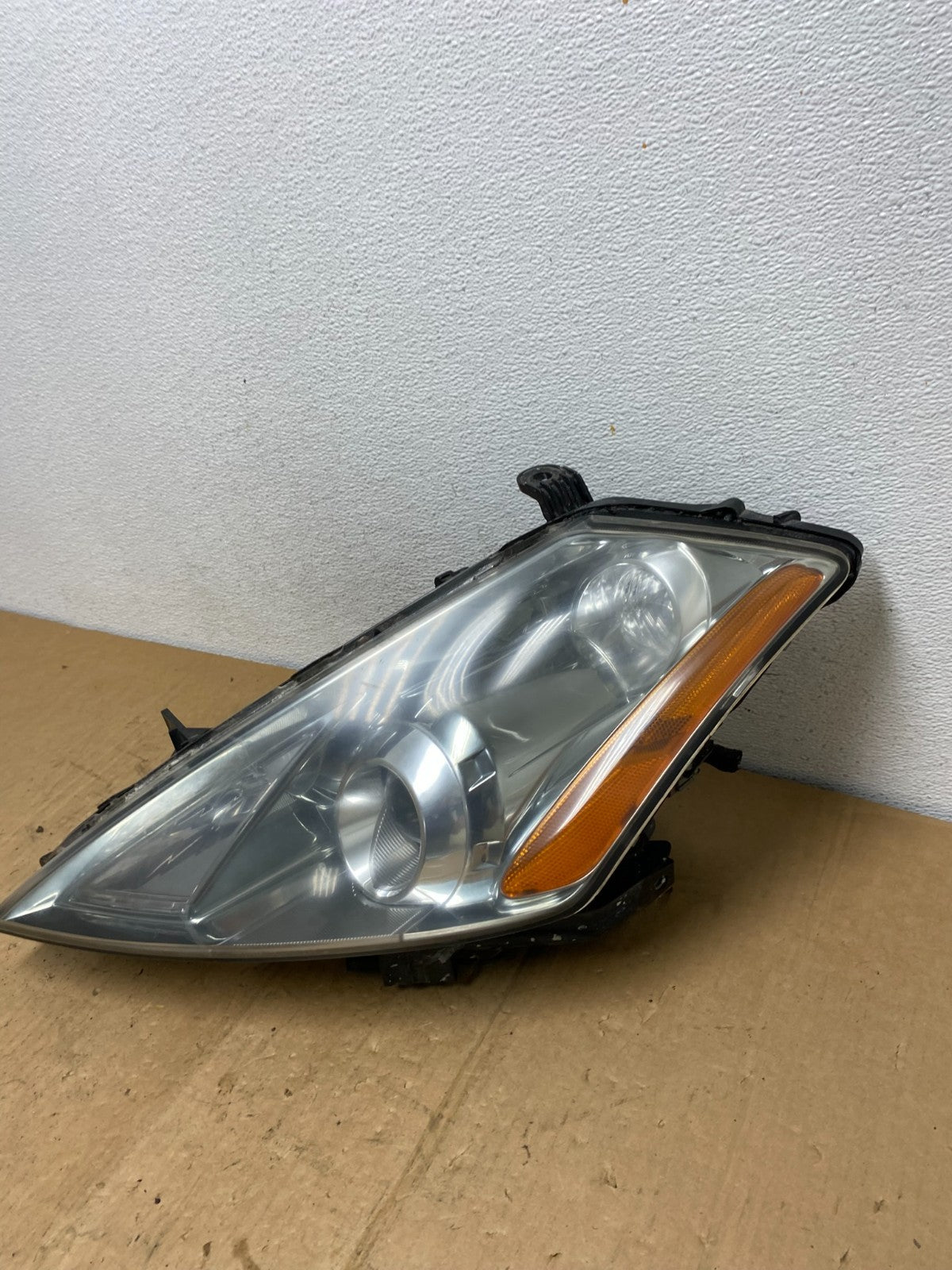 2003 to 2007 Nissan Murano Headlight Xenon HID Left Driver LH AD1209 DW1
