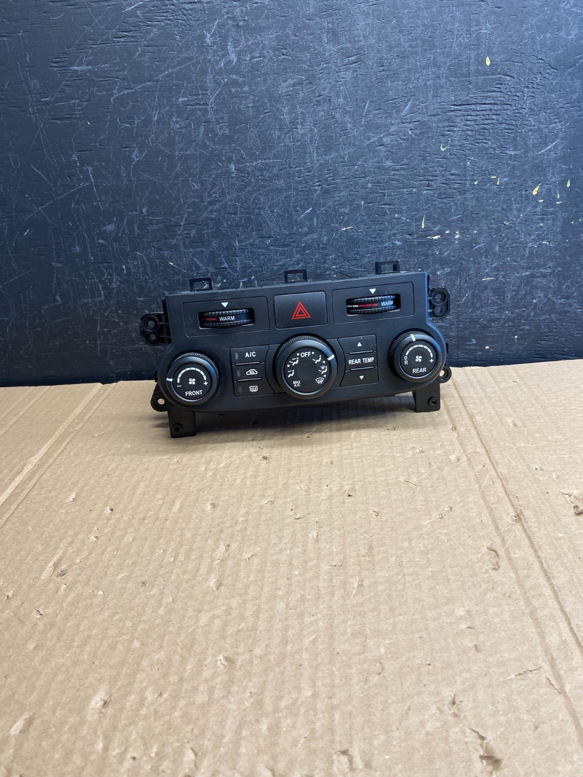 2006 - 2012 Kia Sedona AC Temperature Climate Control Switch AF6192 DG0