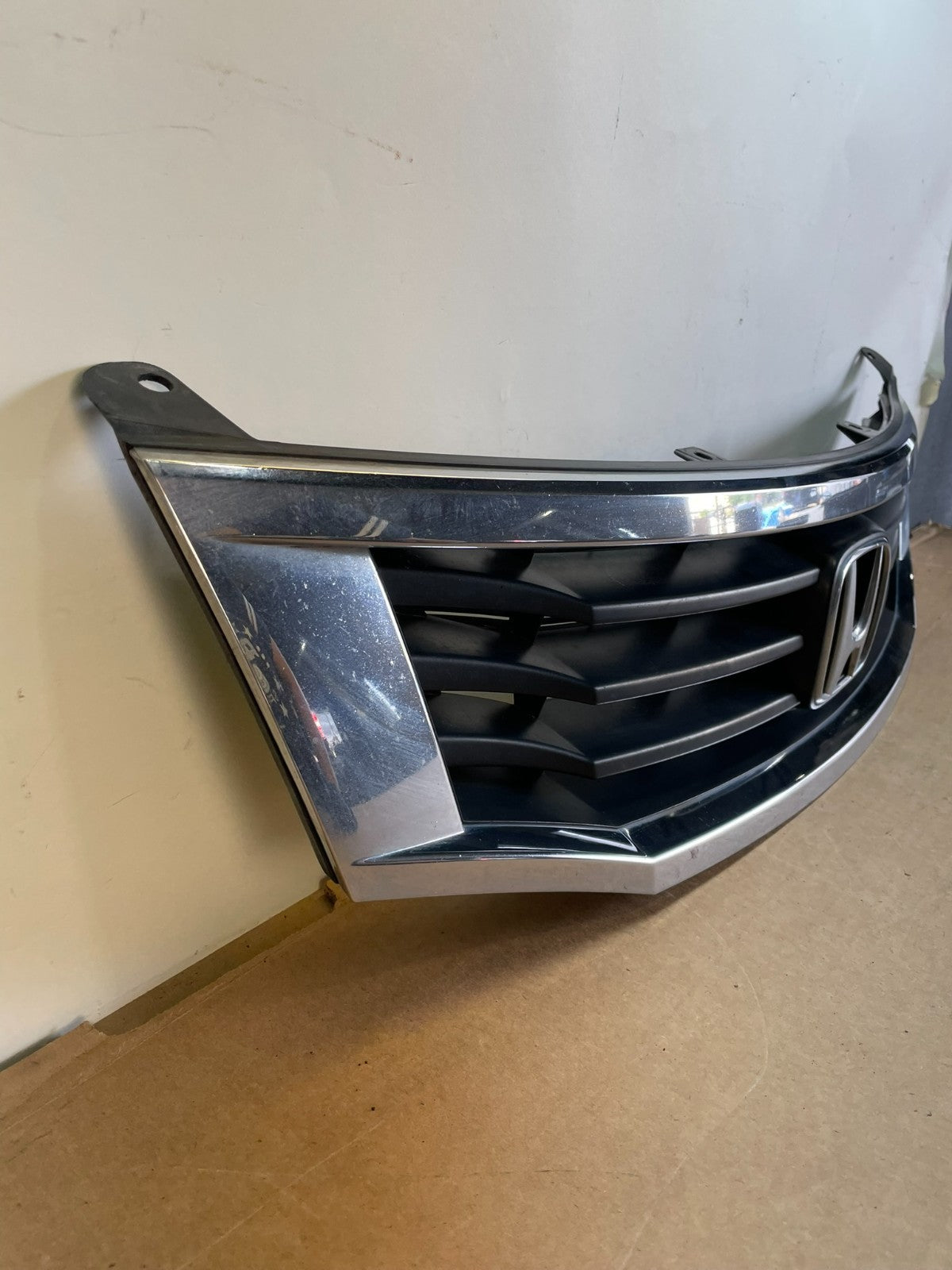 2008 2009 2010 Honda Accord Sedan Front Upper Grill Grille ag0852 DG2