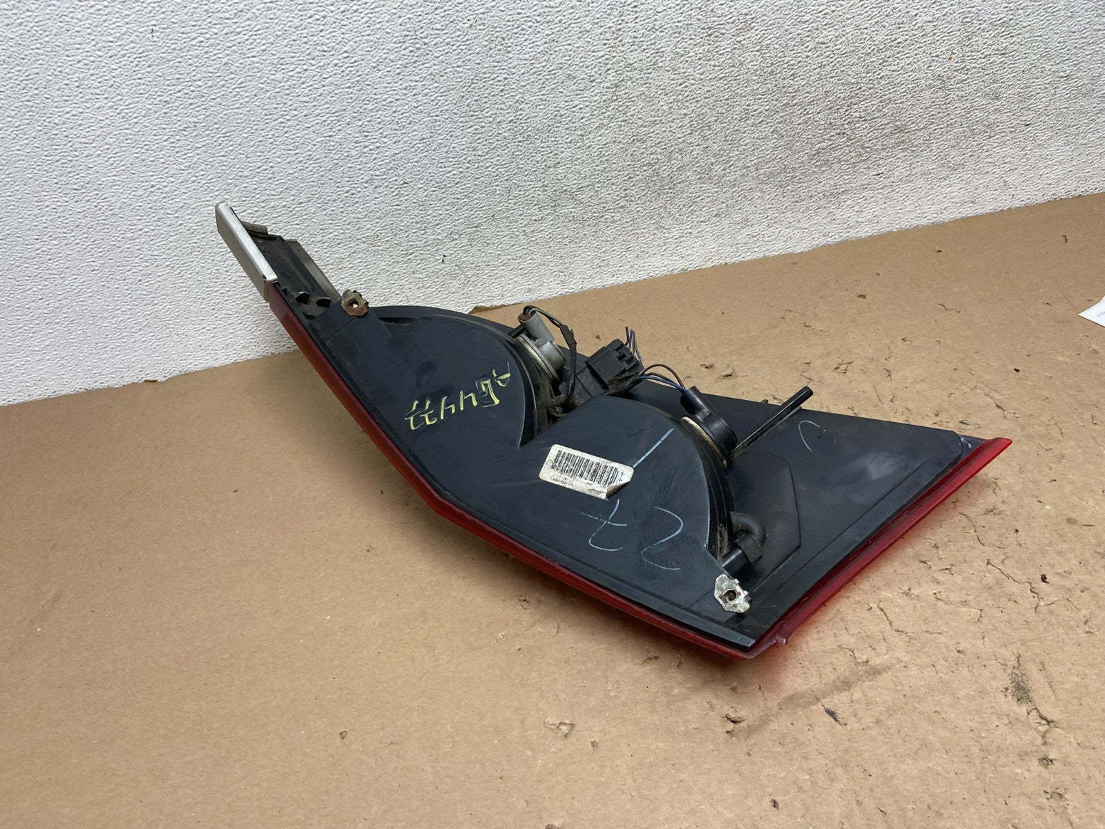 2002-2009 GMC Envoy XUV Right Passenger RH Side Tail Light AG4477 DW6