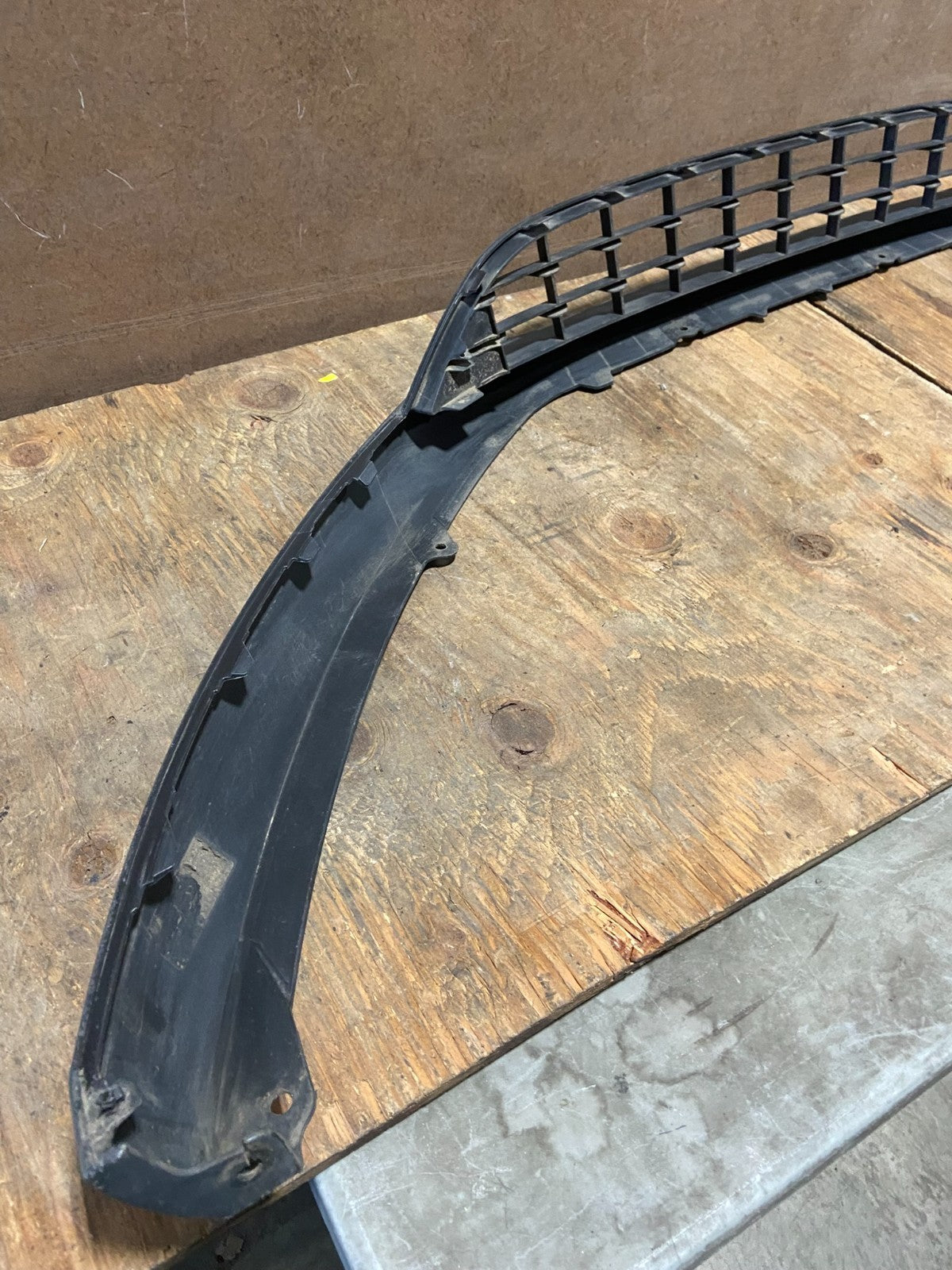 2015 to 2018 Ford Focus Valance Panel Front Bumper Lower Grille AB78956