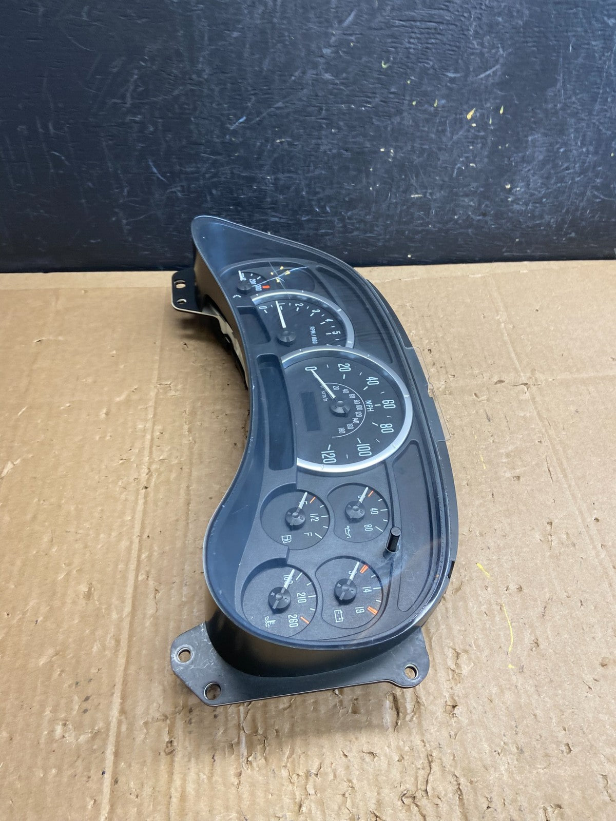 2003 to 2006 Cadillac Escalade Instrument Speedometer Cluster Gauge AD6889 DG2