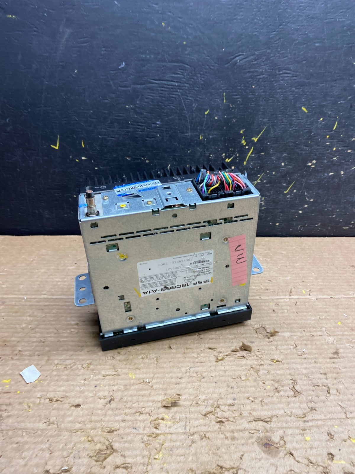 2001 2002 Nissan Quest Radio Receiver Sat AM FM CD  Screen Display w6363 DG4