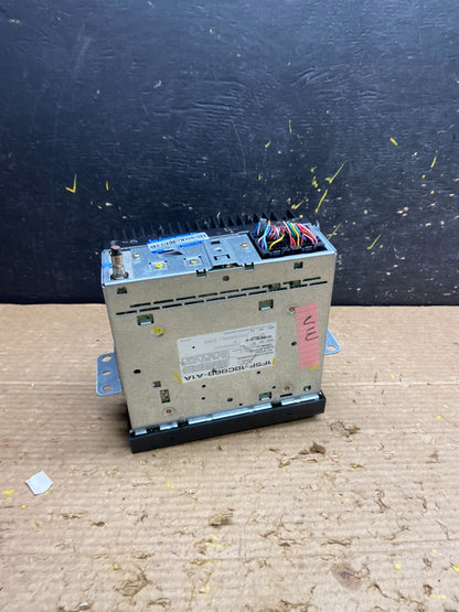 2001 2002 Nissan Quest Radio Receiver Sat AM FM CD  Screen Display w6363 DG4