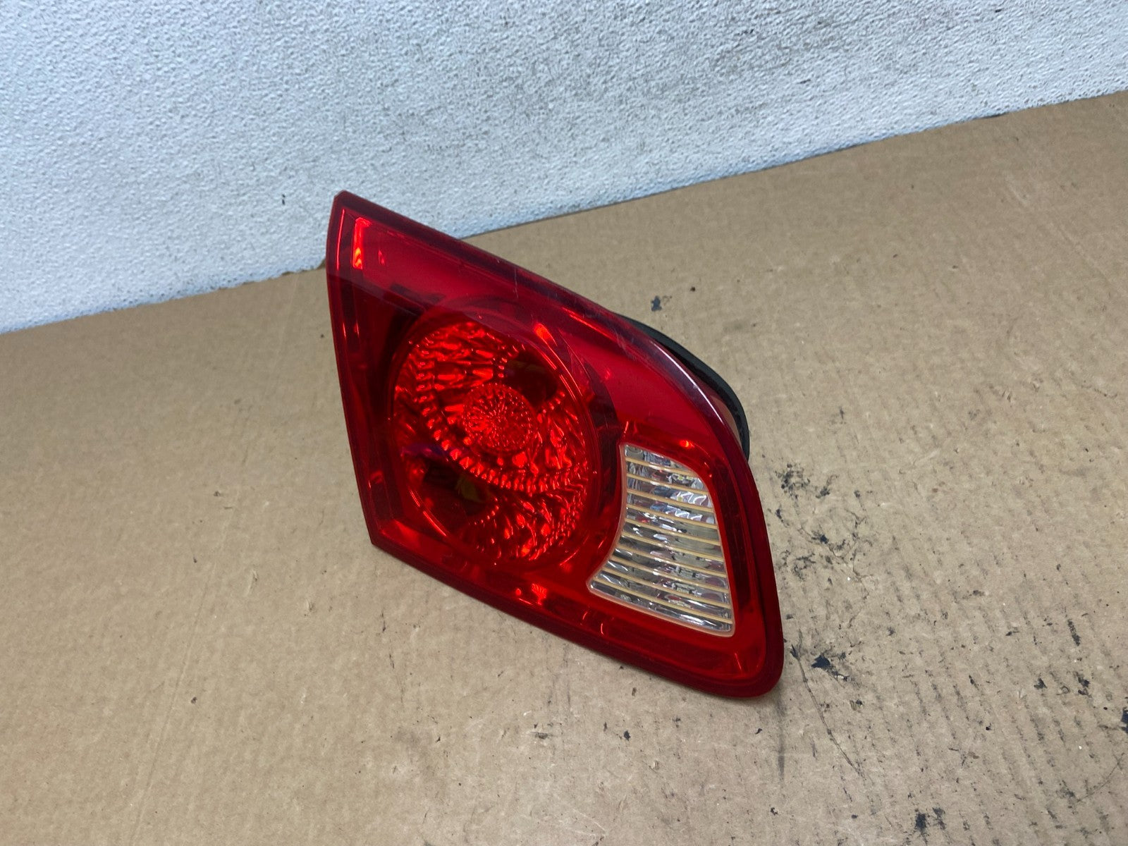2007 2008 2009 Hyundai Santa Fe Left Driver LH Tail Light Inner AG21051