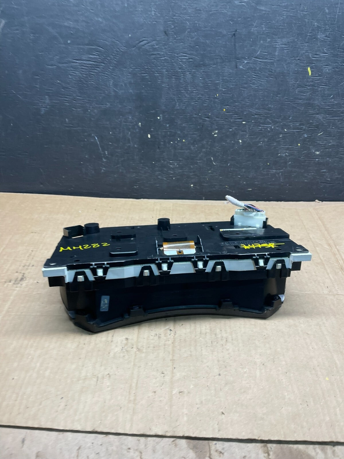 2011 to 2017 Nissan Quest Speedometer Cluster Gauge Dashboard M4282 DG5