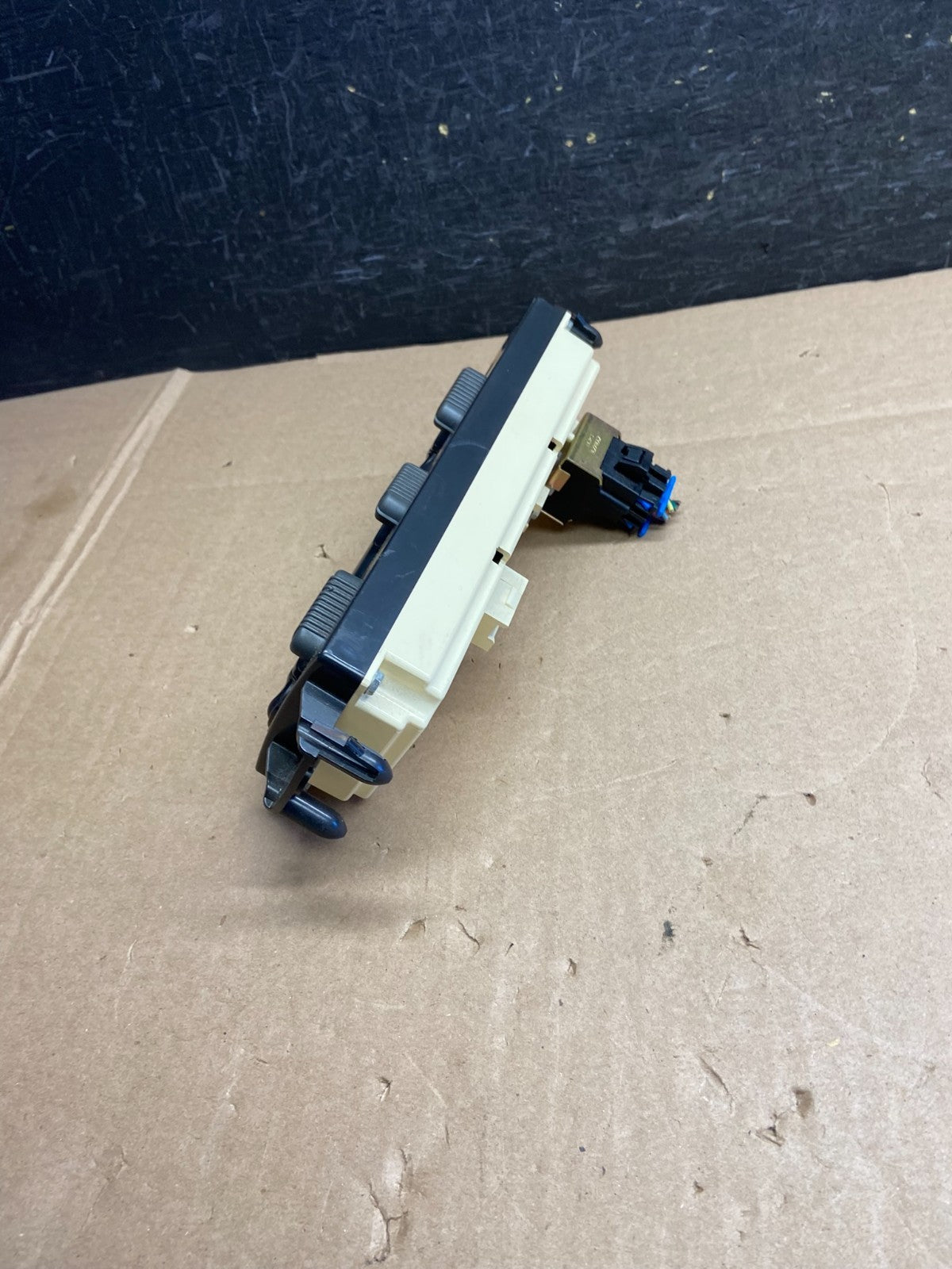 1999 to 2002 Chevrolet Silverado HVAC Heater Climate Control Module AI6279 DW2