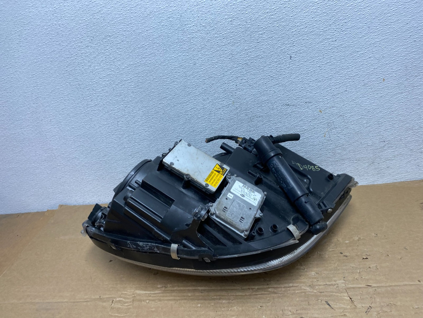 2006 - 2011 Mercedes W219 CLS500 Left Driver LH Xenon Headlight AD4085 DW8