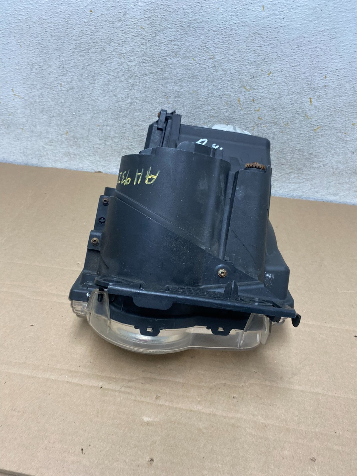 2005 - 2009 Land Rover Lr3 Left Driver LH Side Xenon Headlight AH9325 DW6