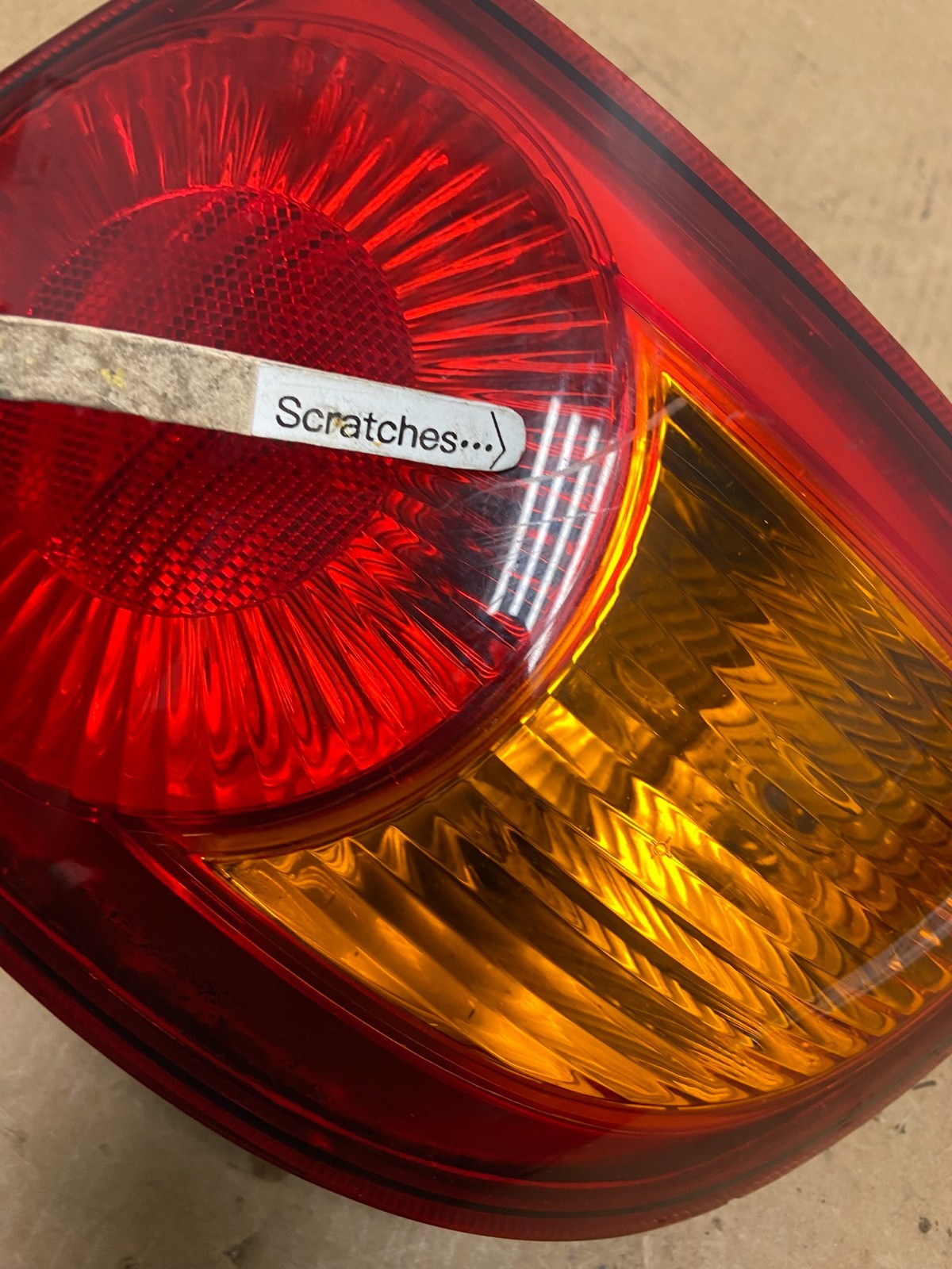 2001 to 2003 Hyundai Elantra Hatchback Right Passenger Side Tail Light AC3253 DW3