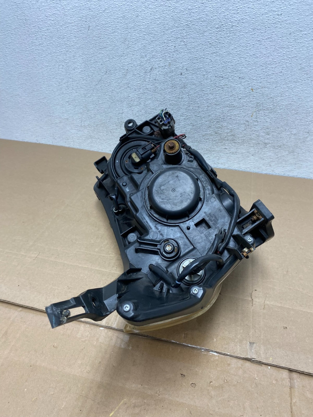 2009-2013 Subaru Forester Left Driver LH Halogen Headlight AE4907 DW8