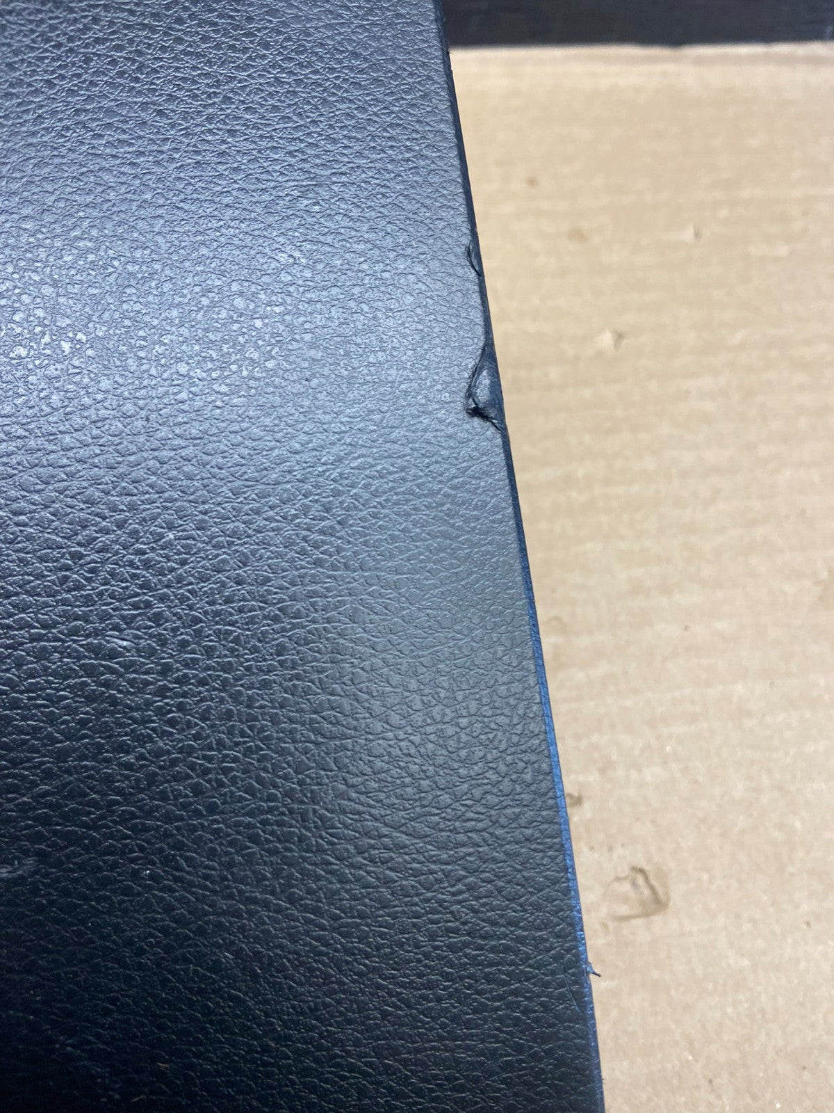 2006 to 2007 Infiniti G35 Glove Box AH5369 PS3