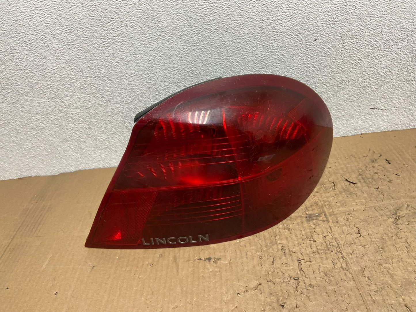 1998 - 2002 Lincoln Continental Right Passenger Rh Side Tail Light Oem AB9901 DW0