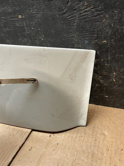 2005 to 2011 Hyundai Accent Trunk Lid Hatch 3rd Brake Light Spoiler Y9457 DG6